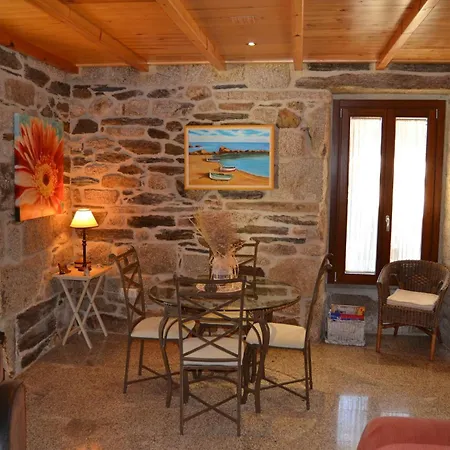 Casa Brues Boborás