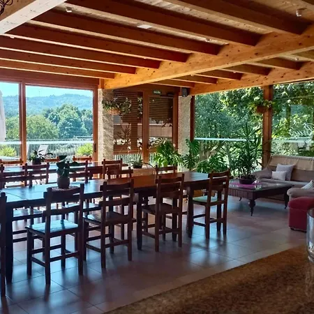 Casa Brues * Boborás