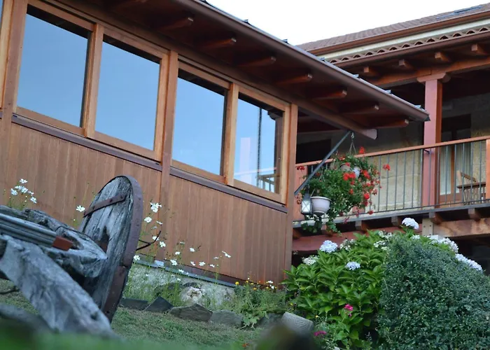 Casa Brues * Boborás